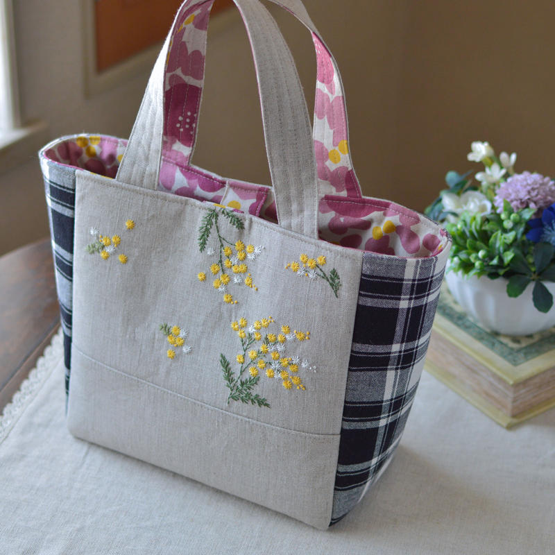 ミモザの花刺繍トートバッグ アトリエ ノート