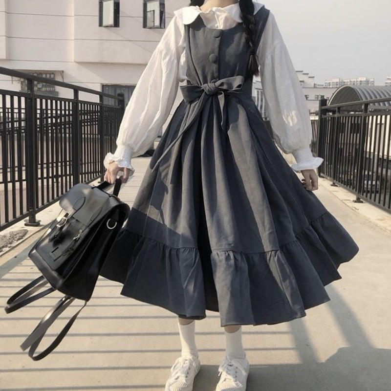 クラシカルな教会風ワンピース Fancy World