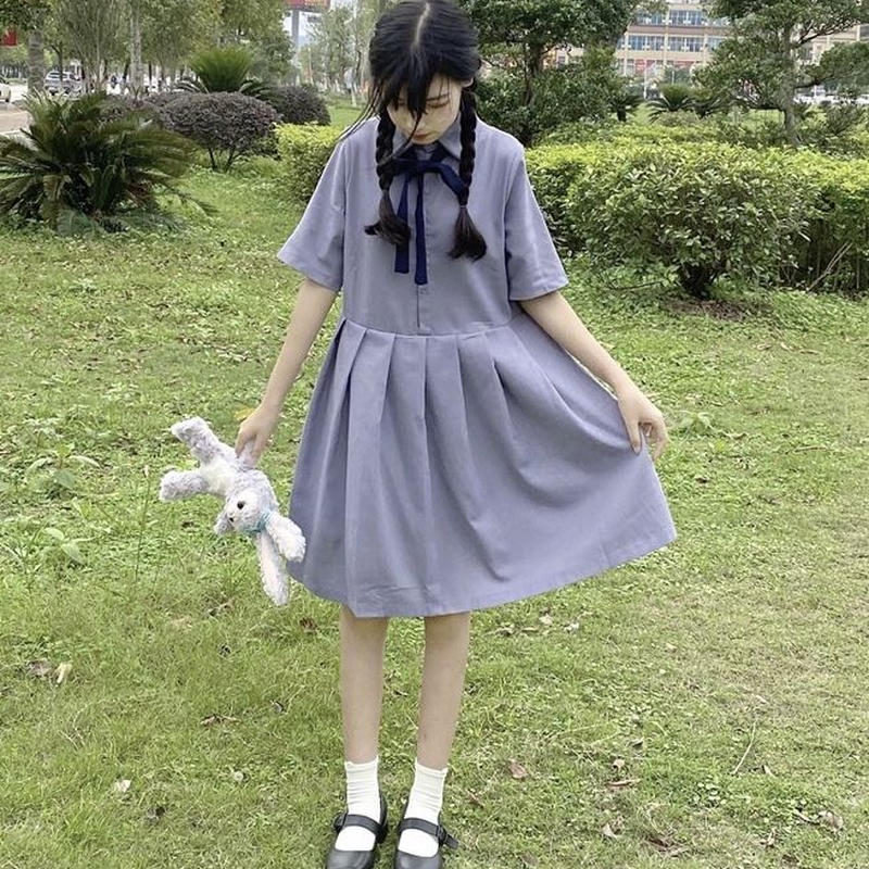 ラベンダーカラーのワンピース Fancy World