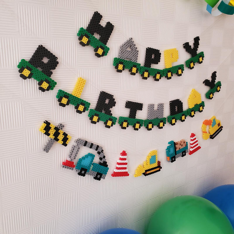 大人気働く車バースデーガーランド 働く車ガーランド お誕生日飾り付け アイロンビーズ アイ
