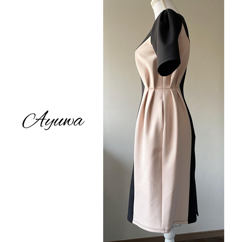 ブラック ピンクベージュ 半袖 丸襟 バイカラー ストレッチ ワンピース Ayuwa O