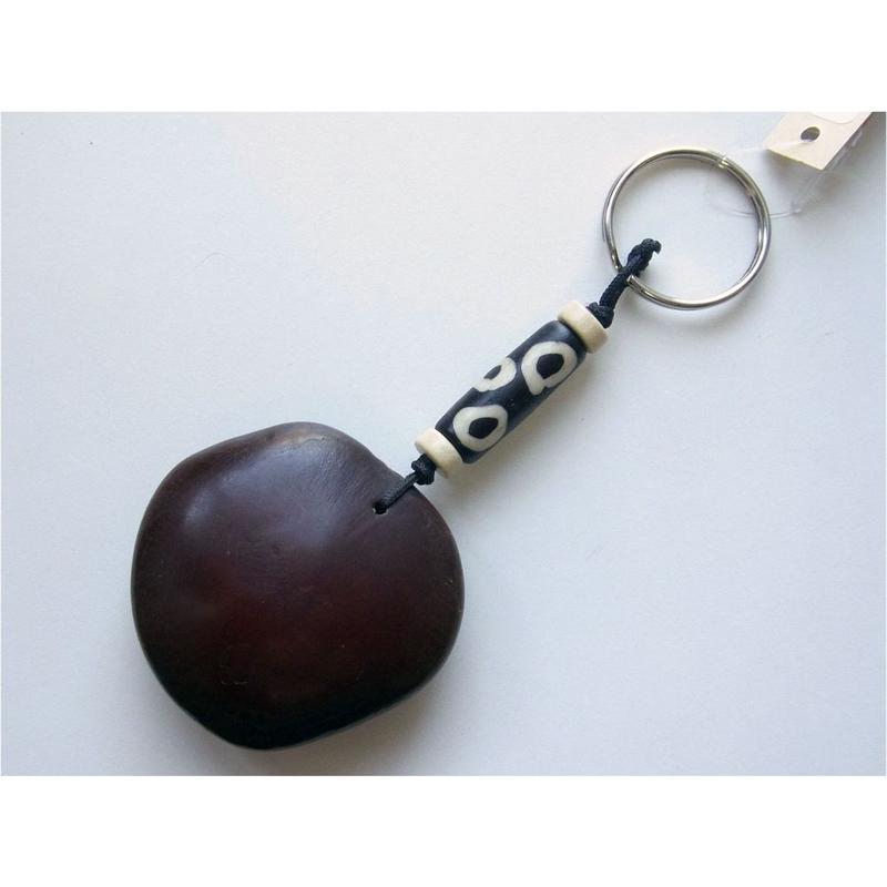 送料無料 ズールーラブビーン モダマ 豆 キーリング１２９ マデリーフ