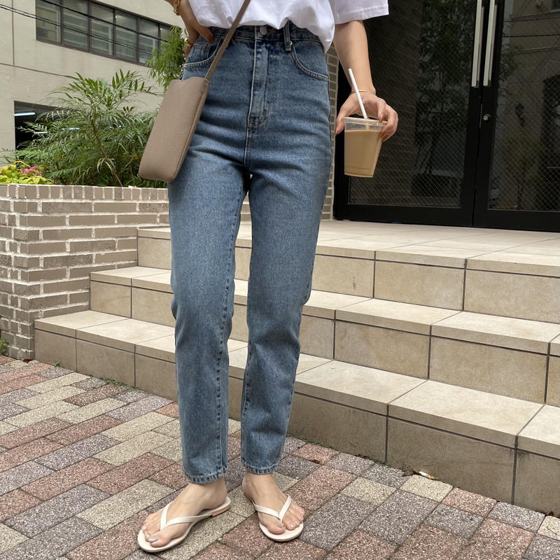 ハイウエスト美脚テーパードデニム Blate Web Store