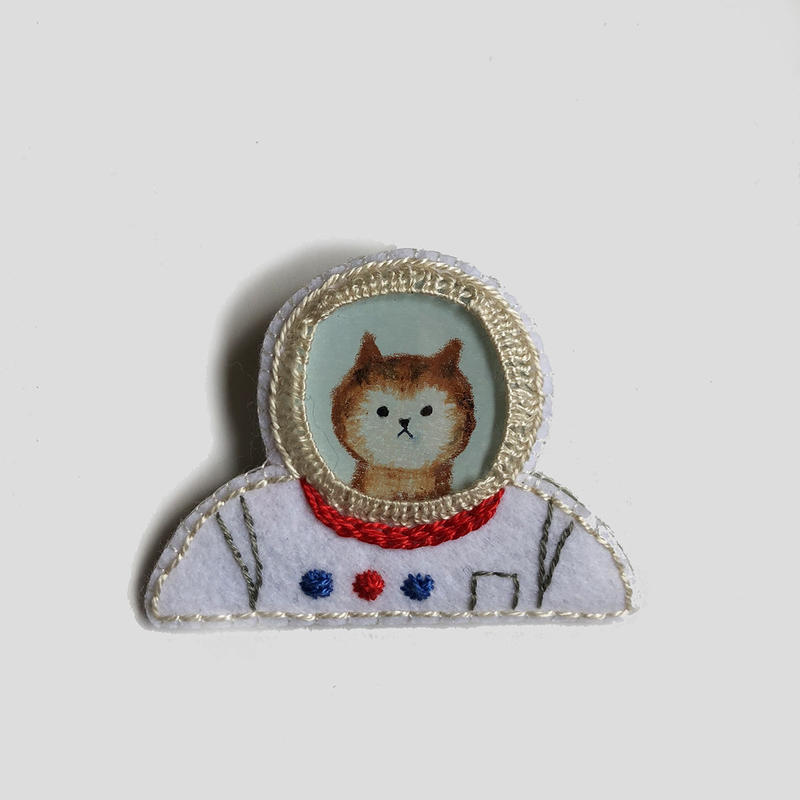 宇宙ねこ ブローチ なぞ はちみせ
