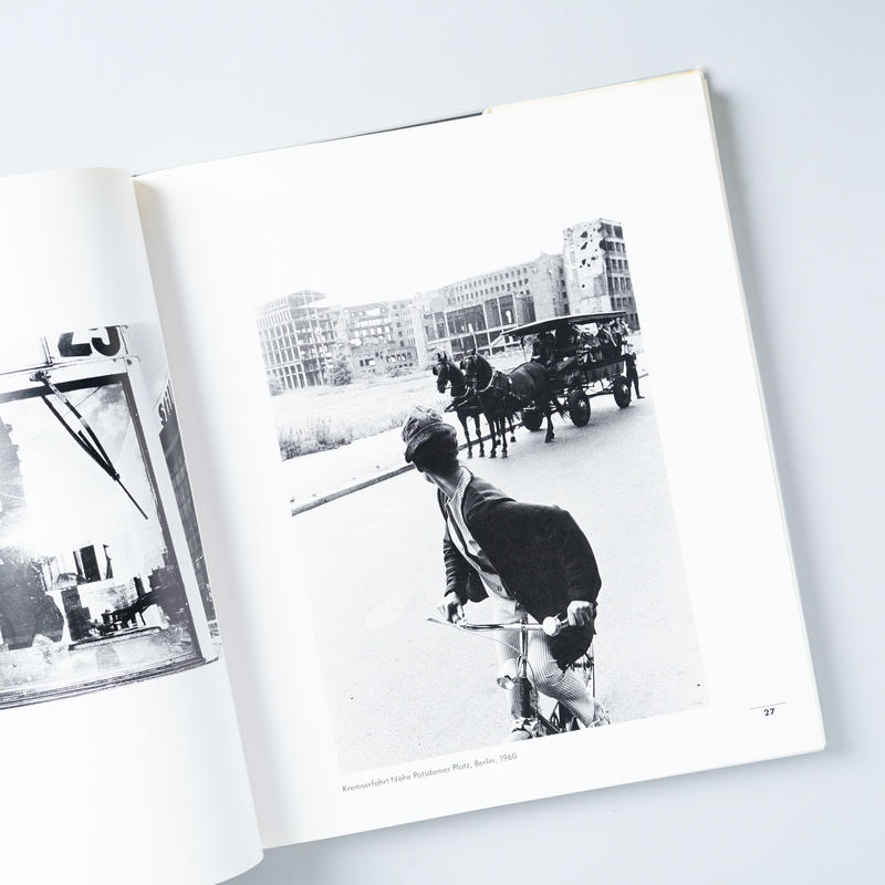 アート・デザイン・音楽 Will McBride : 40 Jahre Fotografie Will McBride: 40 Jahre Fotografie / Signed First Edition