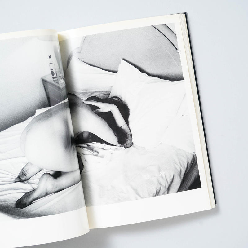 ブルー×レッド 荒木経惟 私日記 限定1000部 - 通販 - casapatiobolivia.com