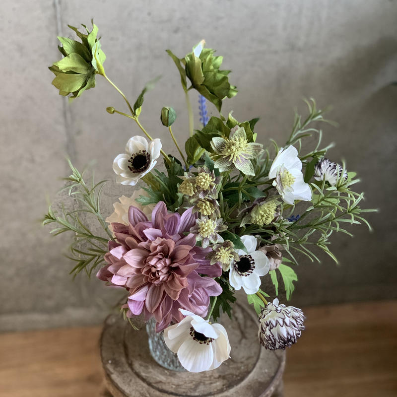 Artificial Flower クリスマスローズとピンクダリアの草花テーブルブーケ