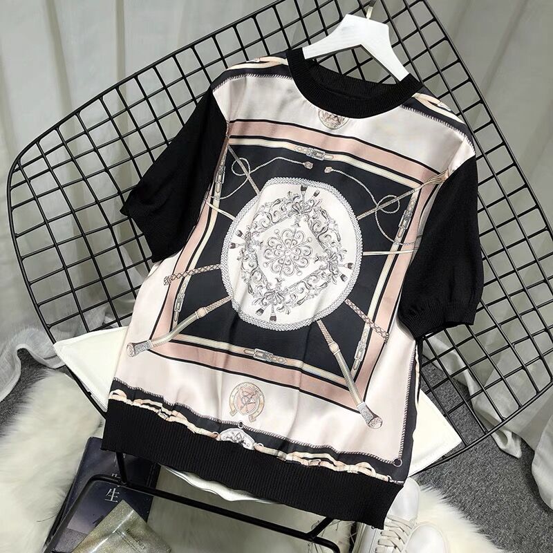 スカーフ柄トップス Brillantselect Store