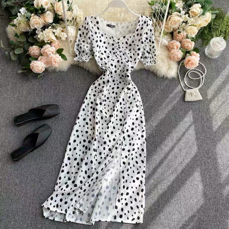 ダルメシアンスリット入りワンピース Brillantselect Store