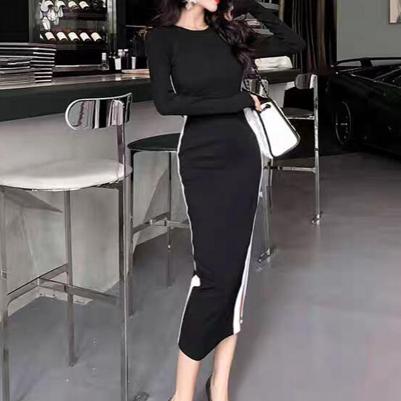 スリット入りワンピース Brillantselect Store