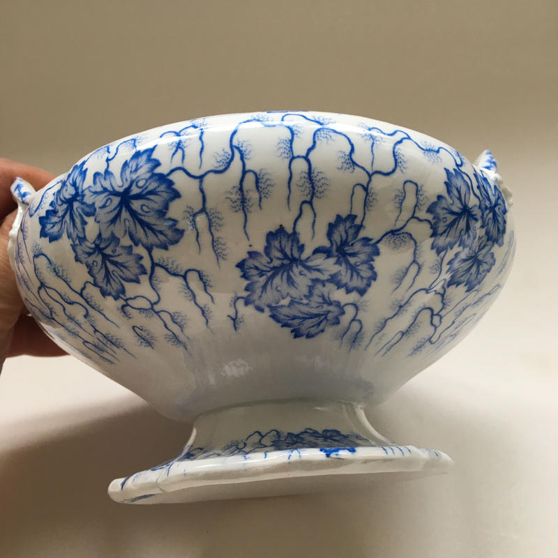 H】クレイユ エ モントロー白のレリーフプレート フランスアンティーク