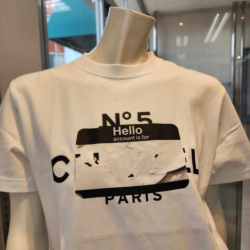♡新品♡タグ付きMICALLE MICALLE パロディプリント Tシャツ L 2025年最新】ACCOUNT ミカーレの人気アイテム - メルカリ