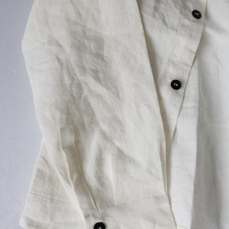 メーカー在庫少、売り切れ時はご容赦ください Bergfabel