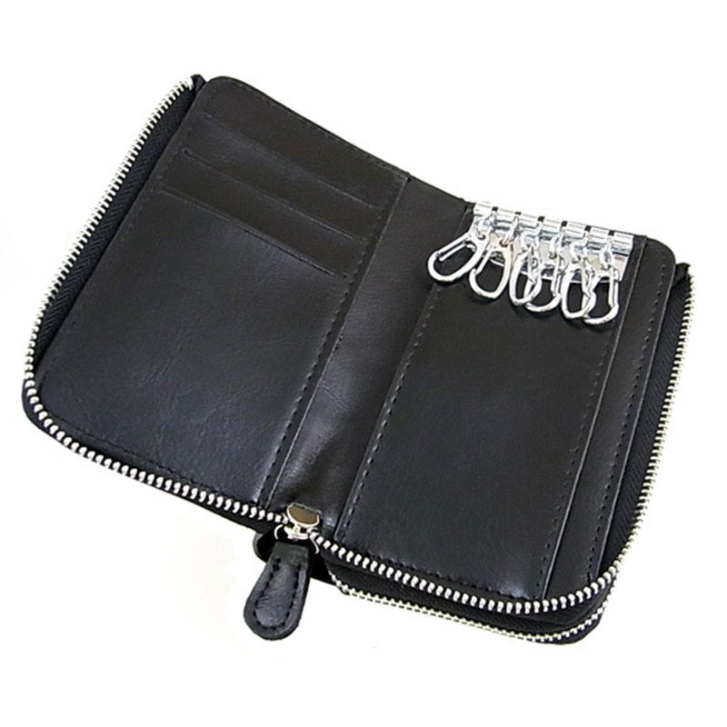 ブランド名を刻印しないという発想から生まれたブランド キーウォレット ダコタレザーキーケース