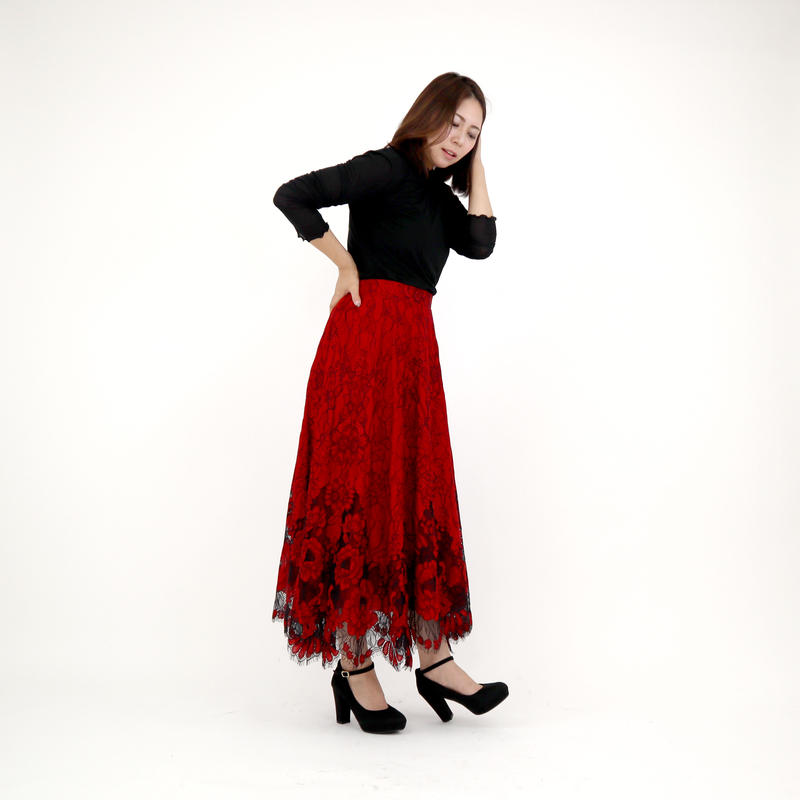 ドローイングフラワーレーススカート レッド Cesario