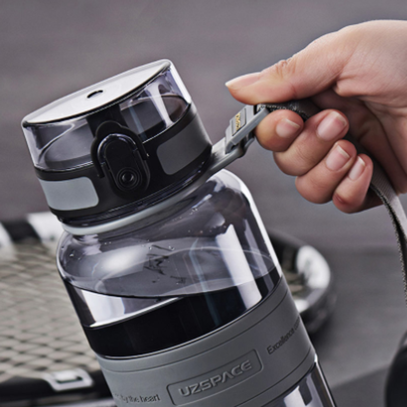 ウォーターボトル 1リットル 洗いやすい 漏れない プラスチック Tritan おしゃれ かわ