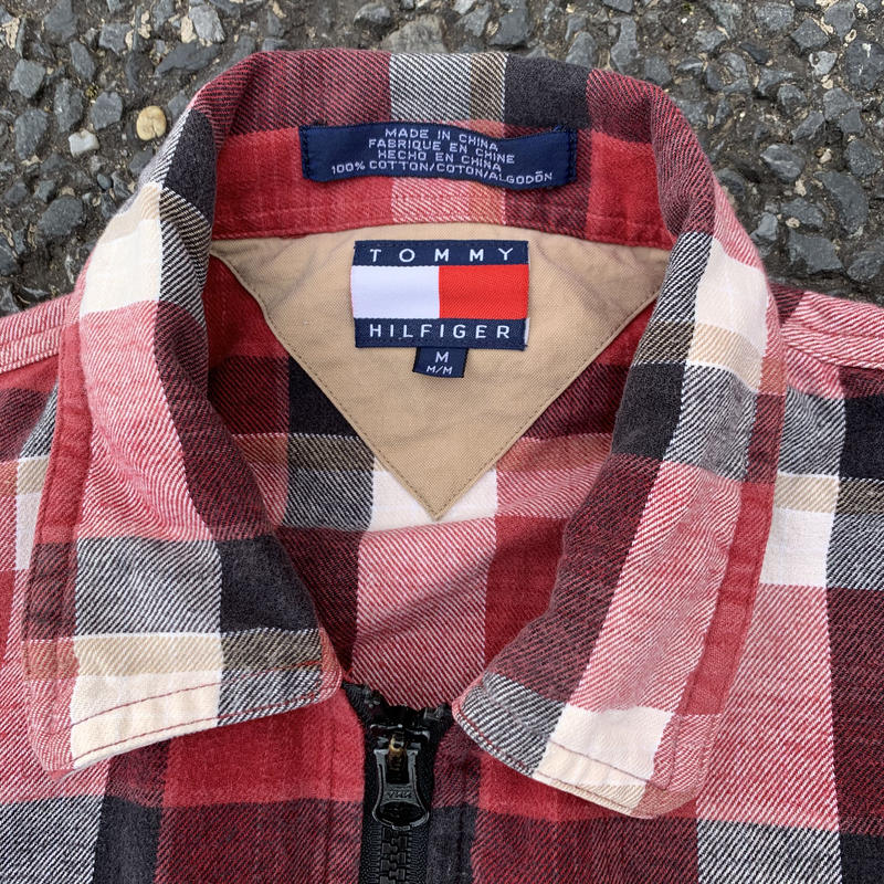 90年代当時物》TOMMY HILFIGER 赤☆ジャケット 2XL 刺繍 通販安心
