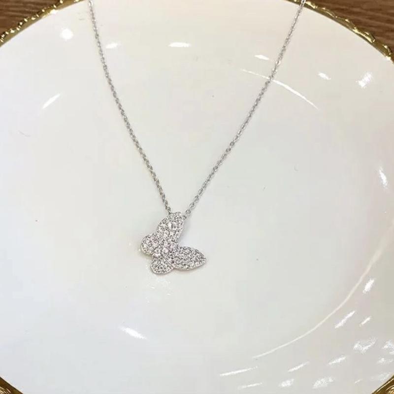 高質 ビジュー付きバタフライのネックレス ienomat.com.br