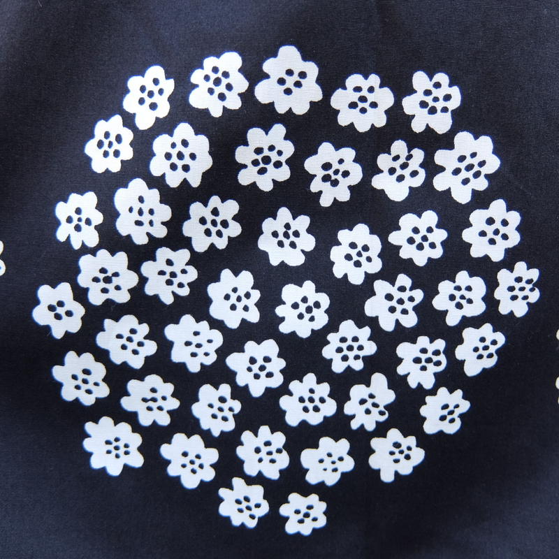 マリメッコ Marimekko Puketti スカート ブラック 大きなサイズ Chuffy