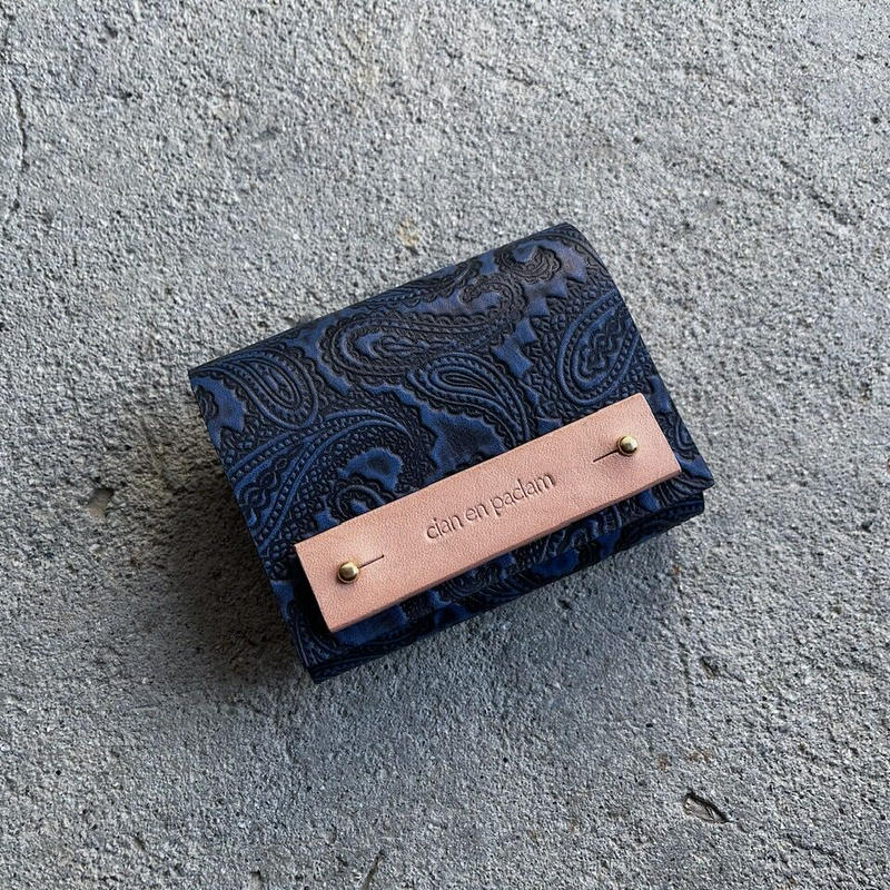 cian en paclam三つ折り財布
