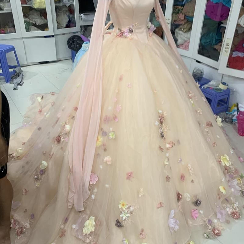 高品質 カラードレス シャンパン色 プリンセスライン 花モチーフ 憧れのドレス 花嫁 披露宴 高品質 カラードレス シャンパン色 プリンセスライン 花モチーフ 憧れのドレス 花嫁 披露宴