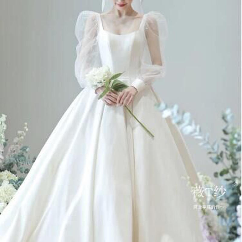 上品 ウエディングドレス大人気上昇 ホワイト 光沢サテン ロング 上品透け袖 憧れの