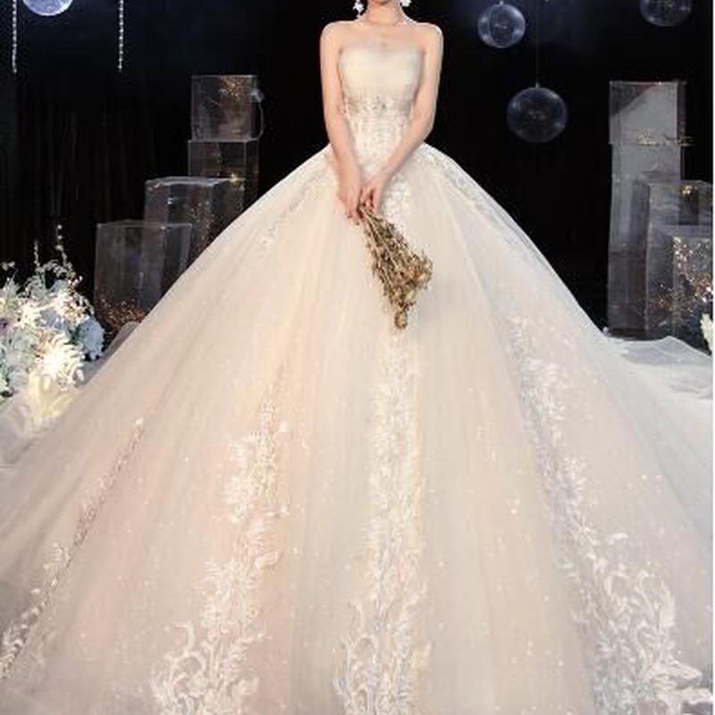 豪華 ウエディングドレス ホワイト ベアトップ 華やかなトレーン プリンセスライン 憧れの