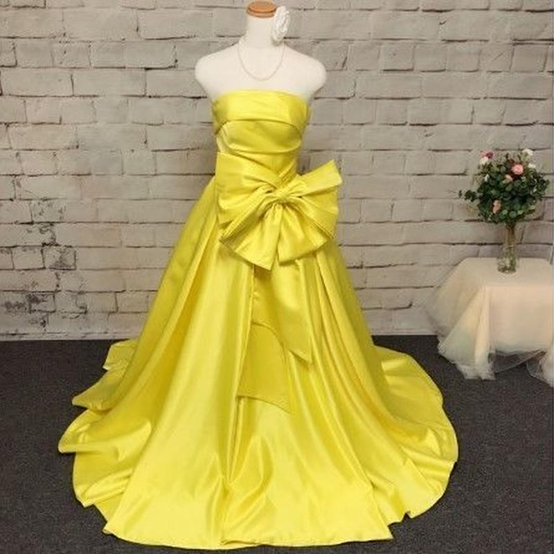 可愛いリボン 背中美しいサテンウェディングドレス ハンドメイド Cinderelladre