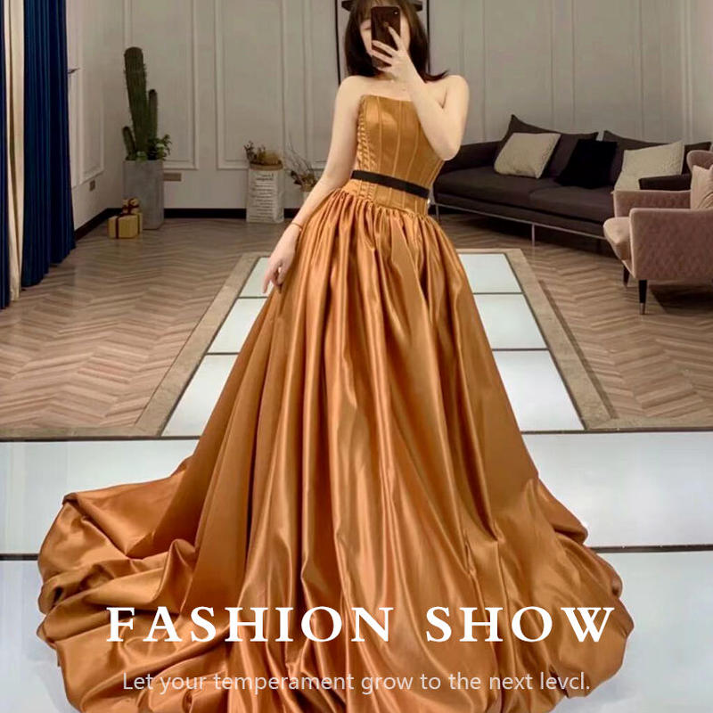 高品質 パーティードレス 薄ブラウン ベアトップ スリット 憧れのドレスお呼ばれ 二次会