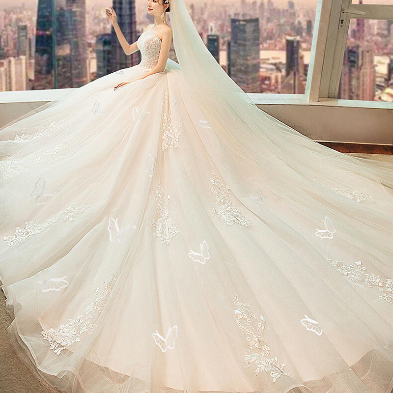 特価商品 オードリー風 プリンセスライン ホワイト ウエディングドレス ベアトップ ウェディングドレス Luhacovice Cz