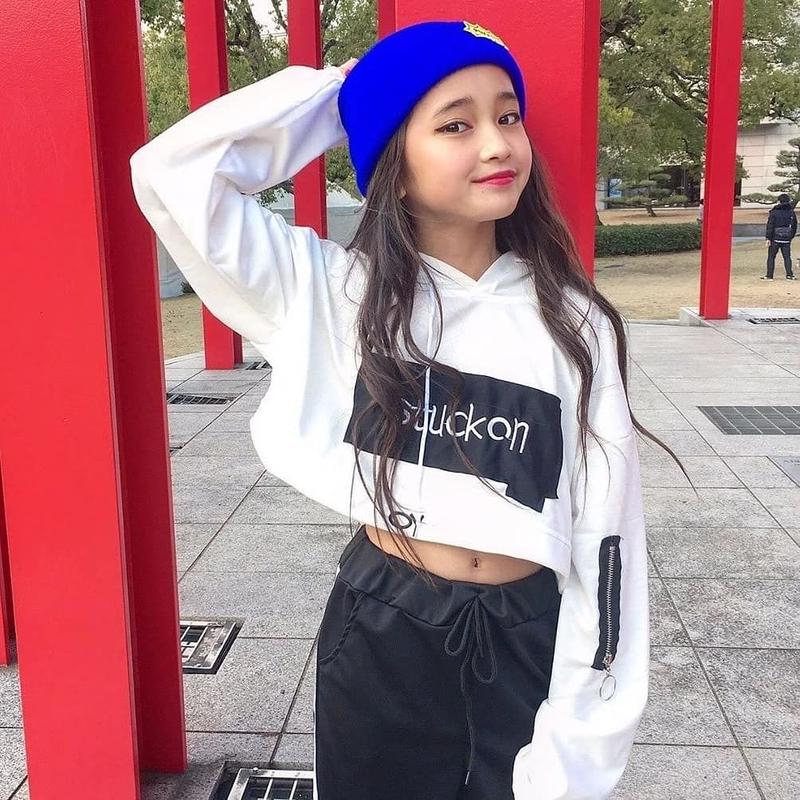 ショート丈トップス ラインパンツ セットアップ Cocobambi