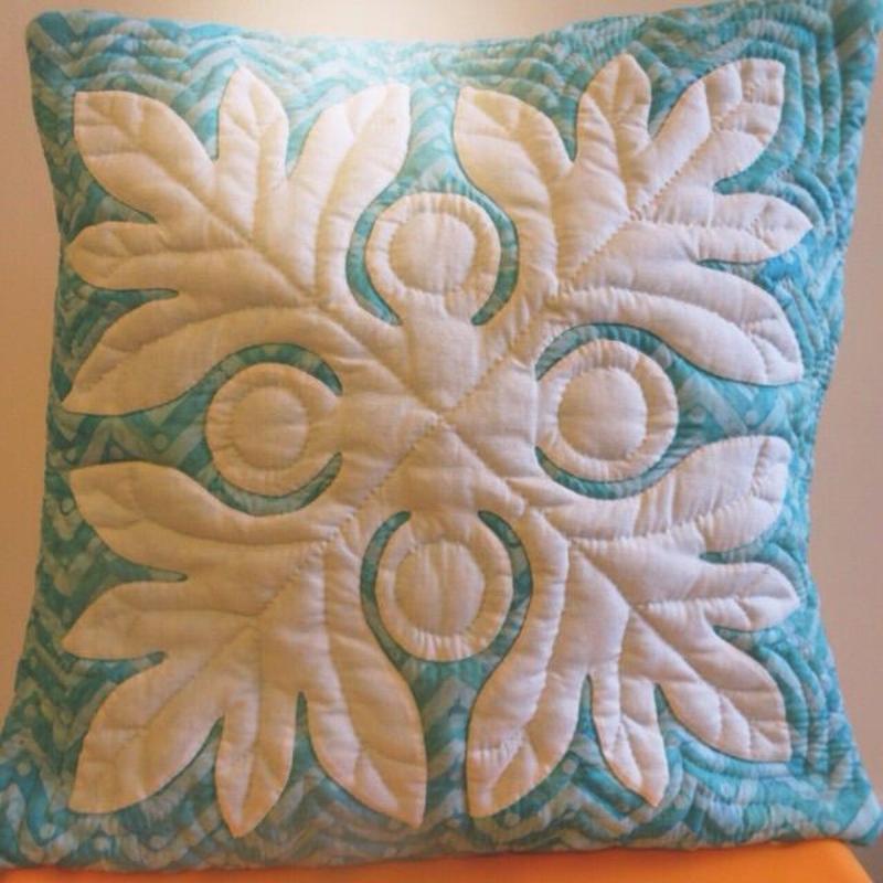 ウルのハワイアンキルトミニクッションカバー Cocomahalo Fabric Garden
