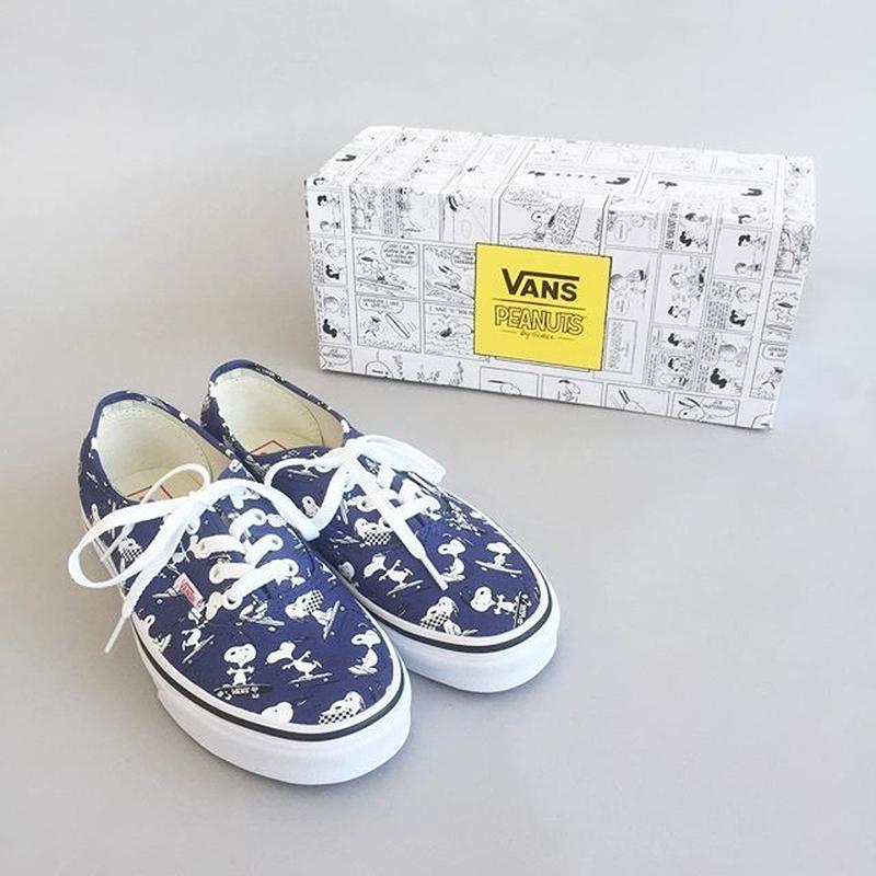 Vans Peanuts Authentic Snoopy Skating N