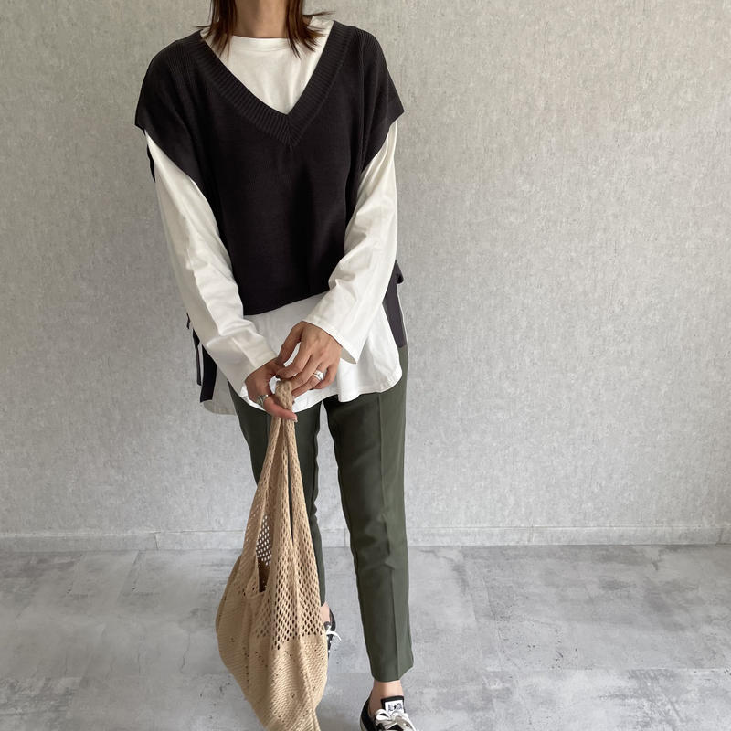 Vネックゆったりニットベスト 2color Copine Vネックゆったりニットベスト 2color Copine