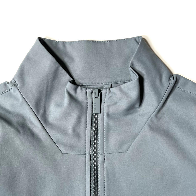 17935.4円完全オーダー 新品・当店売れ筋 Calvin Klein Soft shell