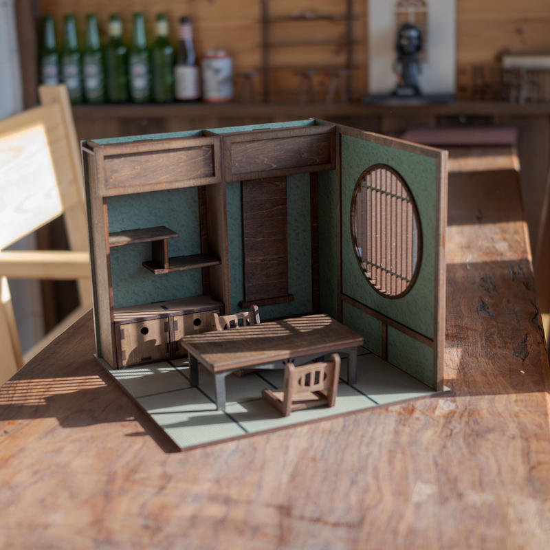 1 10スケールドールハウス和室右側丸窓 緑の土壁風 座卓と座椅子セット ３台限定セール