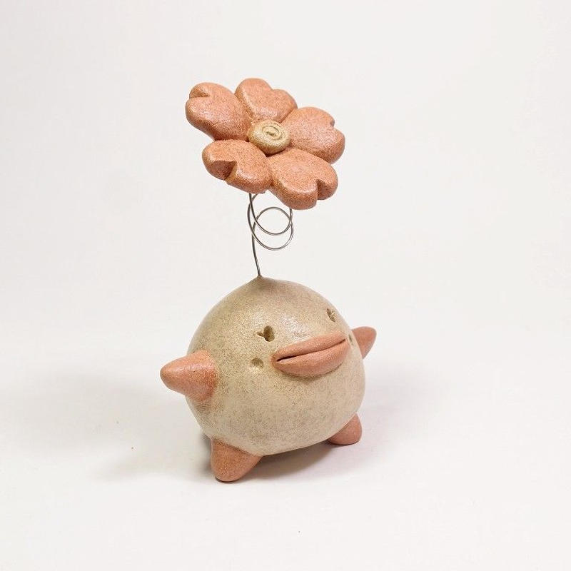 はなまるサン 幸せ花開く 努力が実って花が咲く 的な満開土ぼっくりです くらふと一期舎