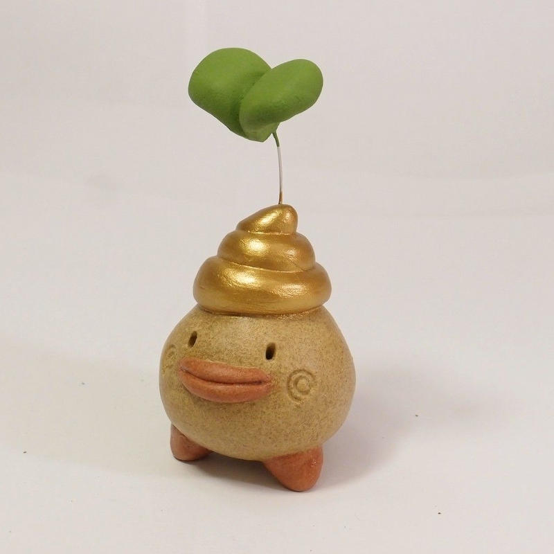 ウンが昇ってめでたい ふたばうんぱ君 ウンの先から双葉が芽吹いてます くらふと一期舎