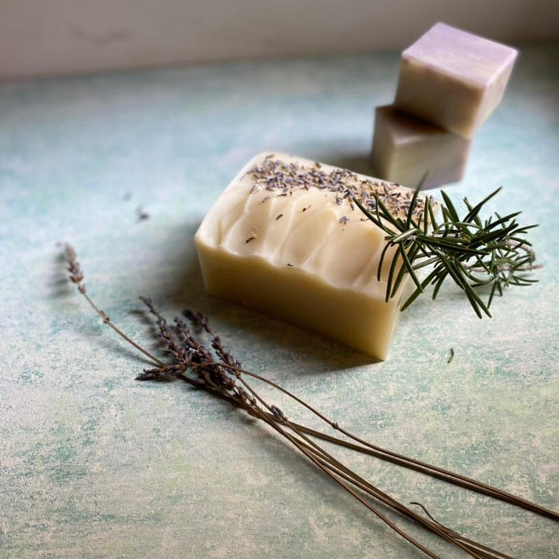 4月21日 木 ローズマリー ラベンダーソープ 作家 Saap Soapmaking