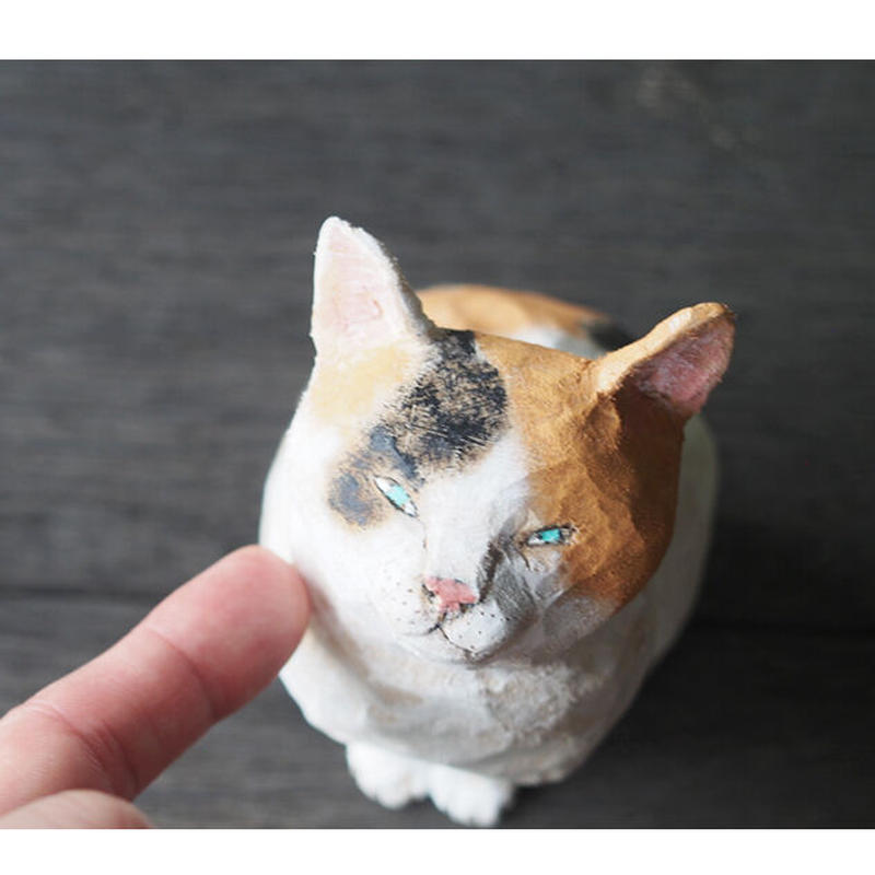 わたなべまさと 木彫りの猫