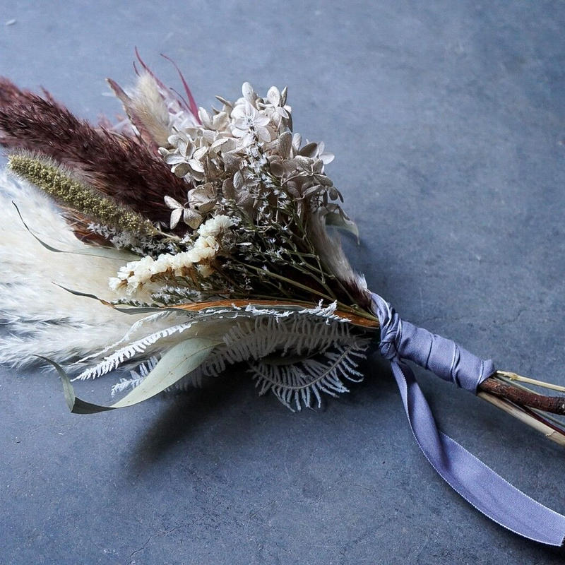 最高の品質の ドライフラワーブーケ ブルームリード アジサイ ラグラス 花 木の実 枝葉 果実ドライフラワー Wingsthingsandpizzas Com