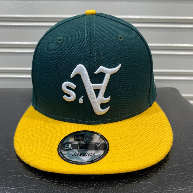 USA限定 Newera ニューエラ 9FIFTY アップサイドダウンロゴ スナップ