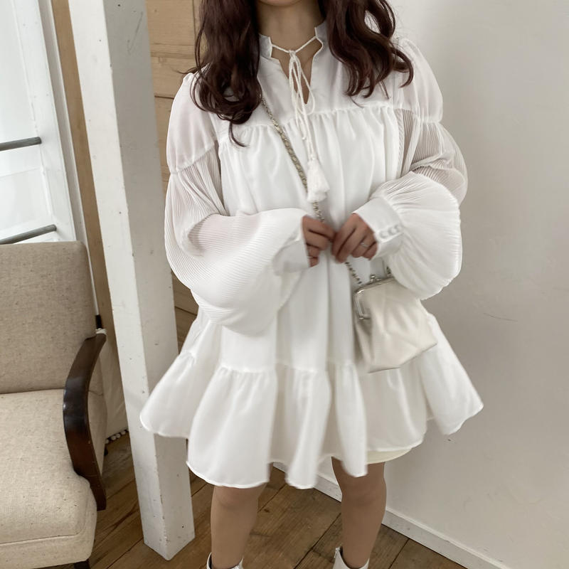 ホワイトフレアミニワンピース 211 6002 Deisy Lotte