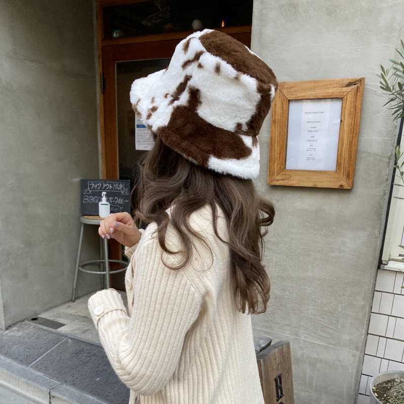 牛柄ファーバケットハット 211 9001 Deisy Lotte