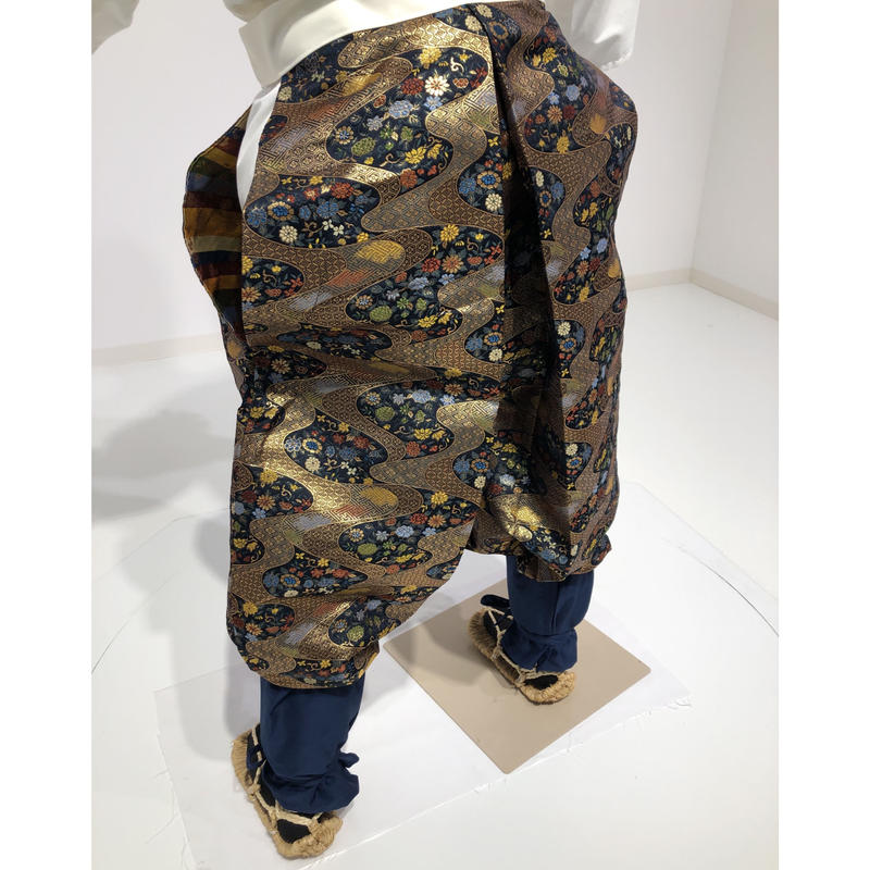 B 033 金襴たっつけ袴 甲冑工房丸武