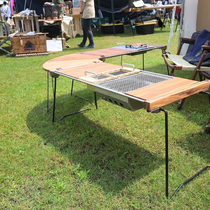 WEEKENDERS（ウィークエンダーズ）アウトドアテーブル WEEKENDERS