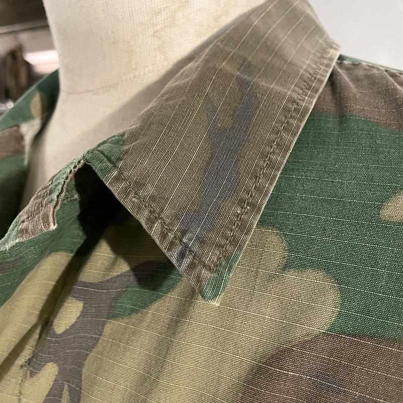 お気にいる】 UNITED ARROWS ダウンジャケット カモフラ リーフ