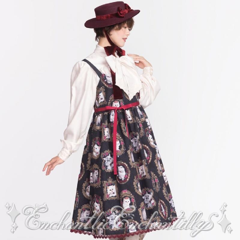 復刻】猫の王女達の肖像画JSK (M〜Lサイズ・XLサイズ) | Enchantlic 正規品セール アンシャンテリックアンシャンテリー 復刻 猫の王女達の肖像画 ジャンスカ ひざ丈ワンピース