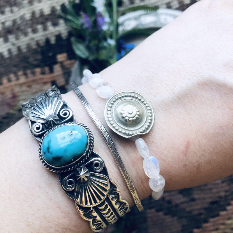 ビンテージコンチョブレスレット ムーンストーン Ehawee Jewelry