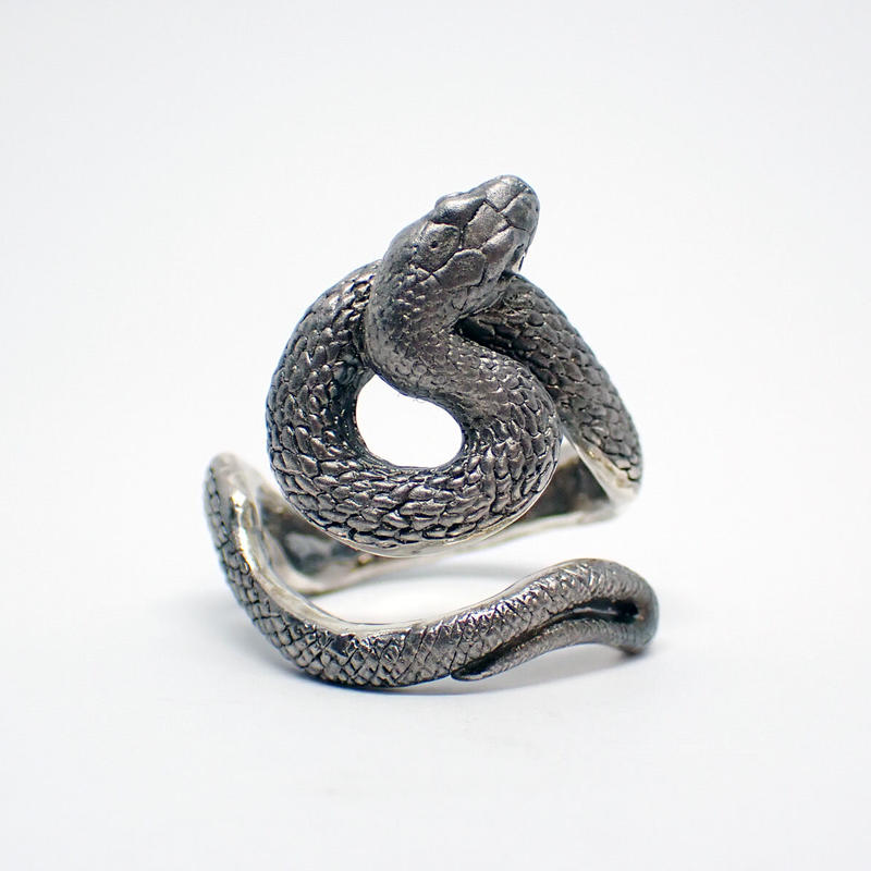 にょろっとコーンスネークリング Black Matte Emiria Online Shop